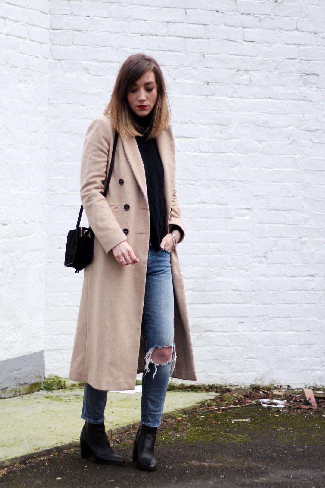 topshop-outfit-long-camel-coat-sock-boots-7-for-all-mankind-jeans-suede-bag