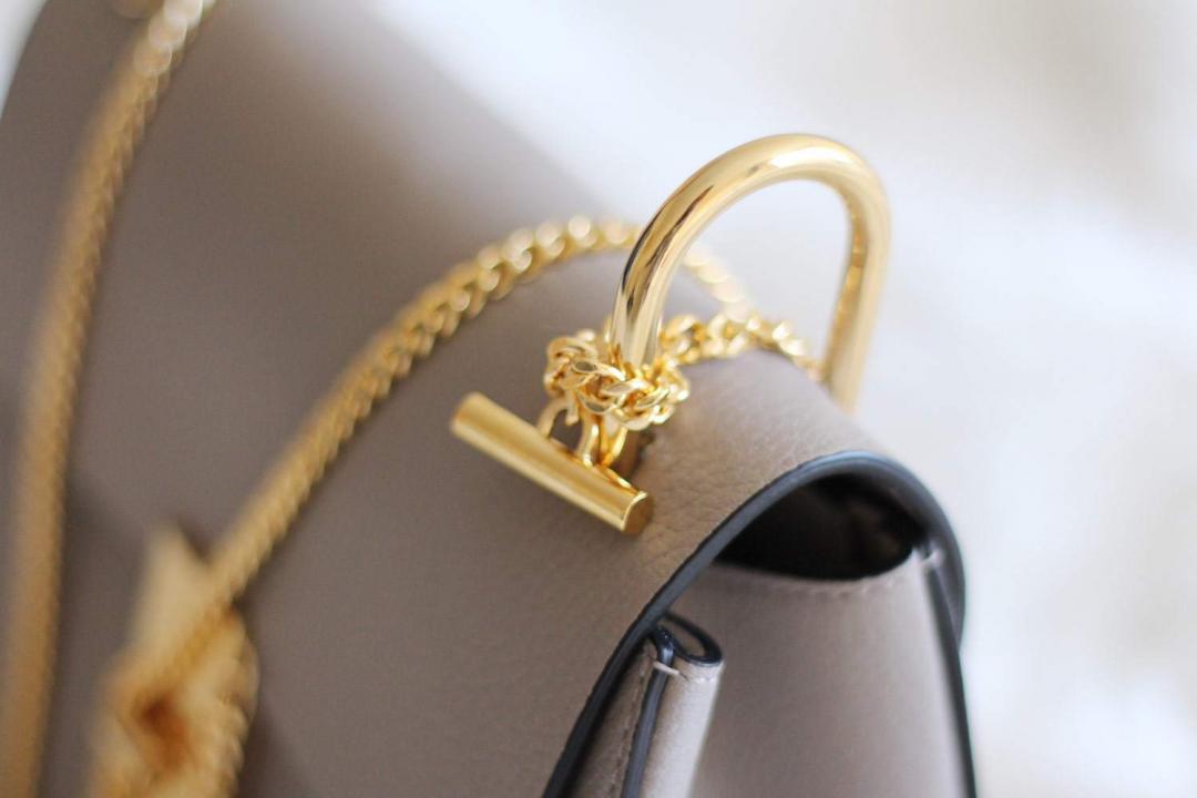 chloe-drew-bag-small-motty-grey-gold-hardwear-chain-net-a-porter