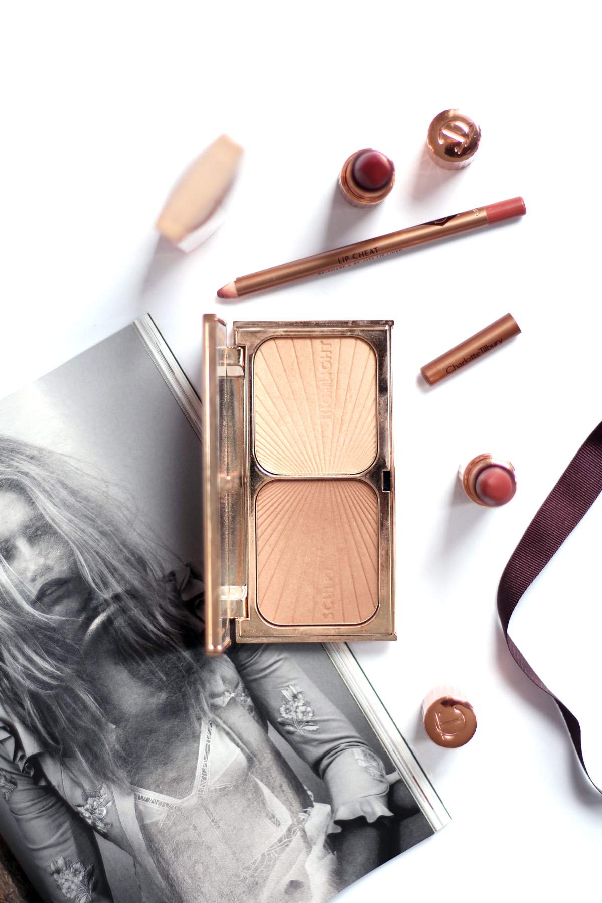 charlotte-tilbury-wonder-glow-stoned-love-walk-of-shame-lipstick-filmstar-bronze-and-glow-pillowtalk