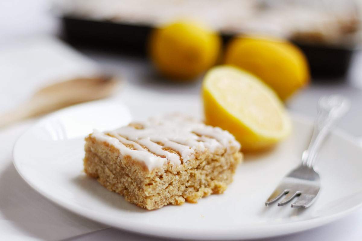 lemon-drizzle-flapjack-graze-spring-dessert-breakfast-lemon-curd-icing-1
