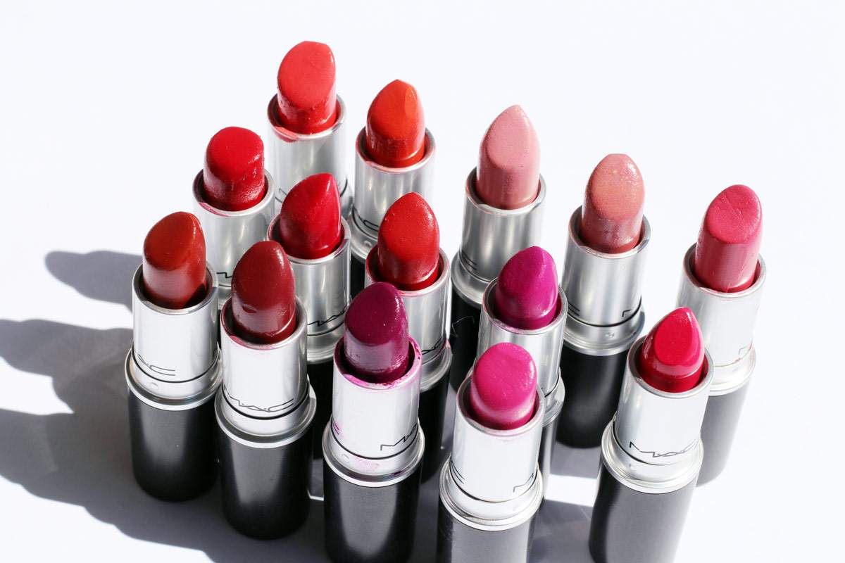 my-mac-lipstick-collection-so-chaud-girl-about-town-russian-red-brave-1