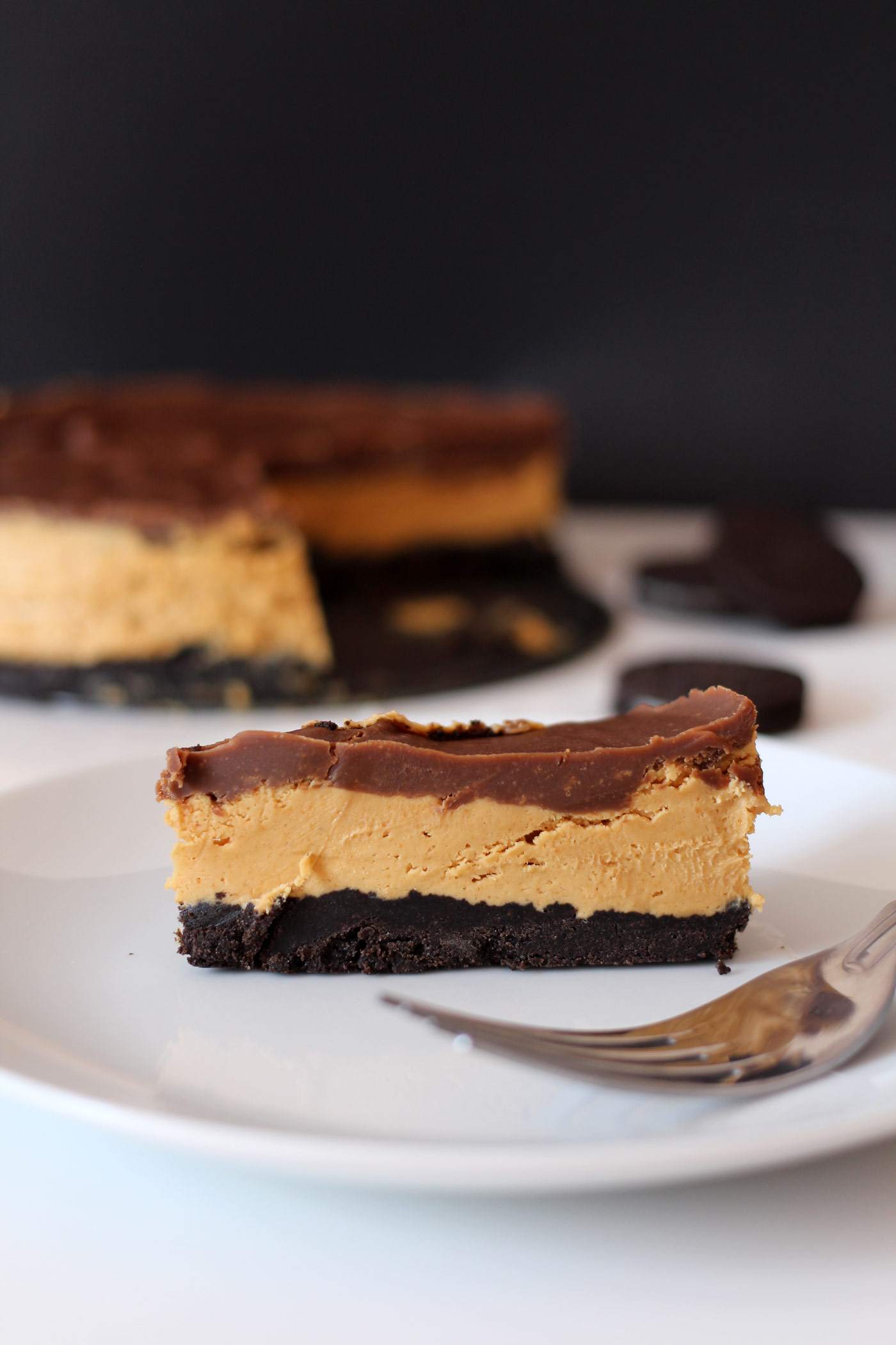 peanut-butter-oreo-chocolate-pie-cake-triple-layer-dessert-2