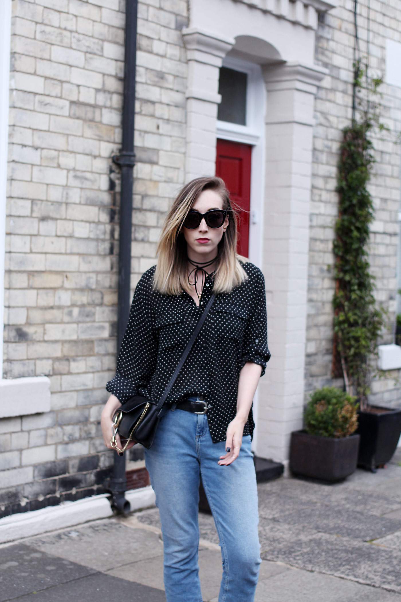 polkadot-shirt-mom-jeans-gucci-loafers-chloe-faye-bag-7