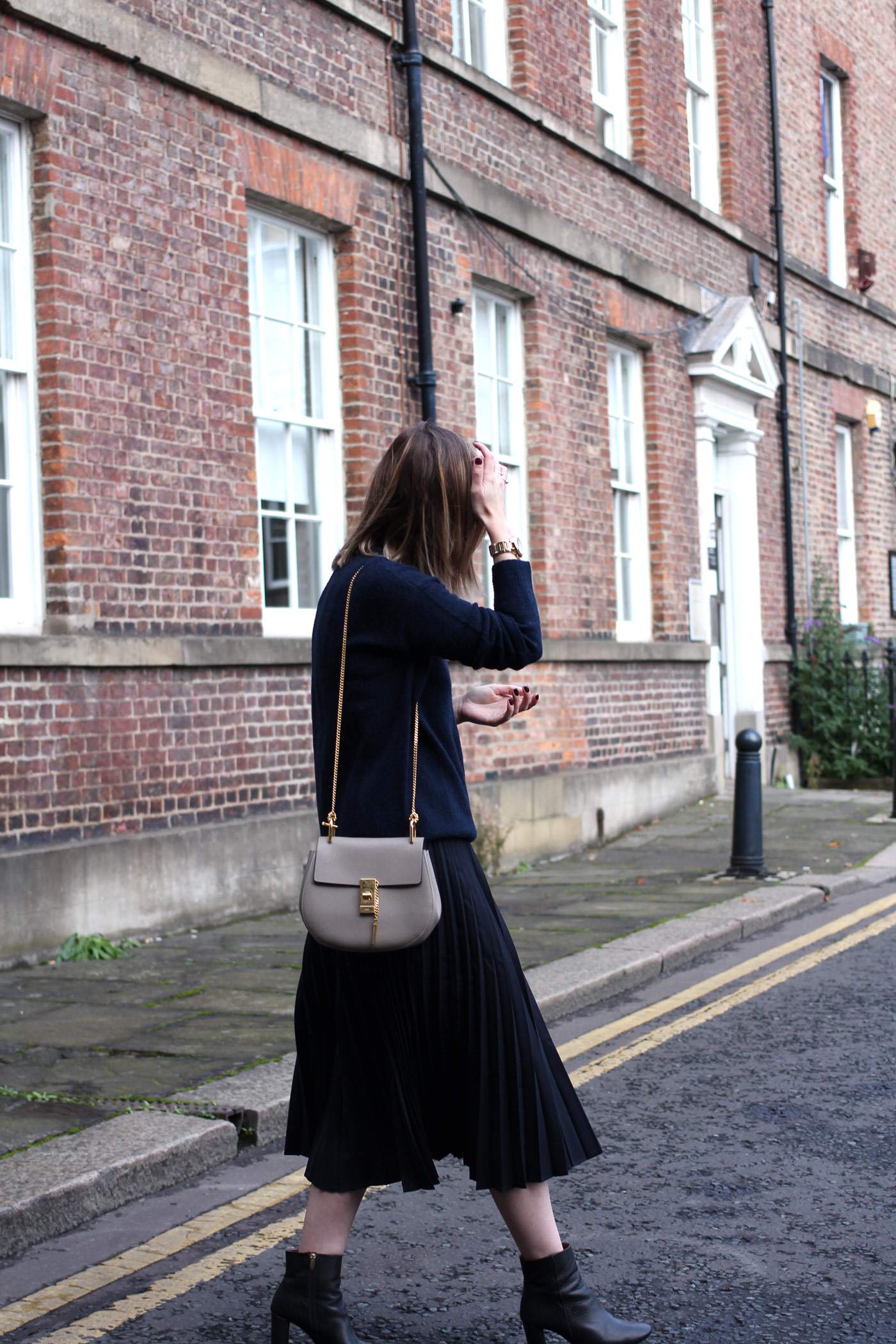 and-other-stories-midi-pleated-skirt-navy-jumper-chloe-drew-grey-4