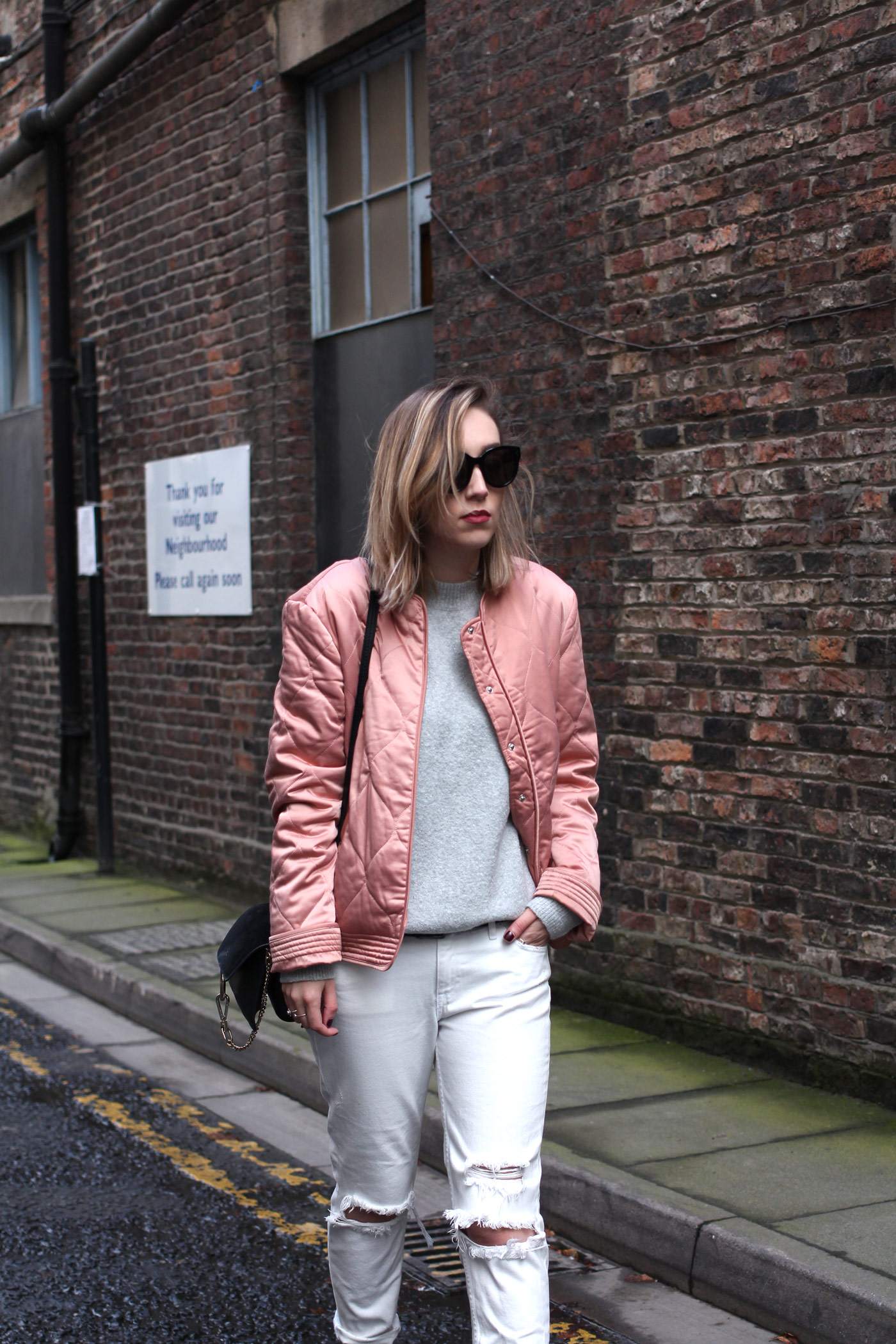 asos-pink-quilted-jacket-white-boyfriend-jeans-acne-jensen-1