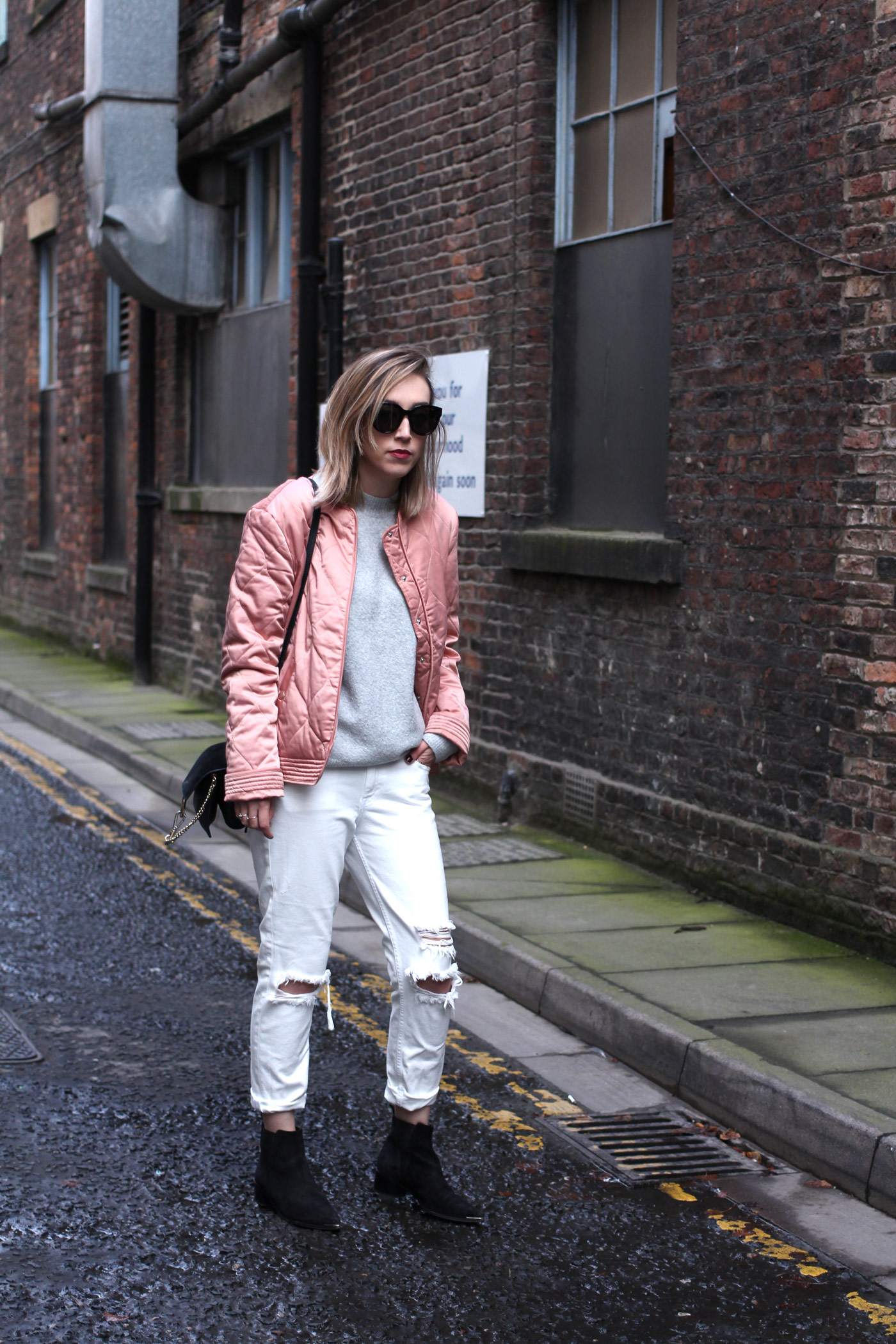 asos-pink-quilted-jacket-white-boyfriend-jeans-acne-jensen-4