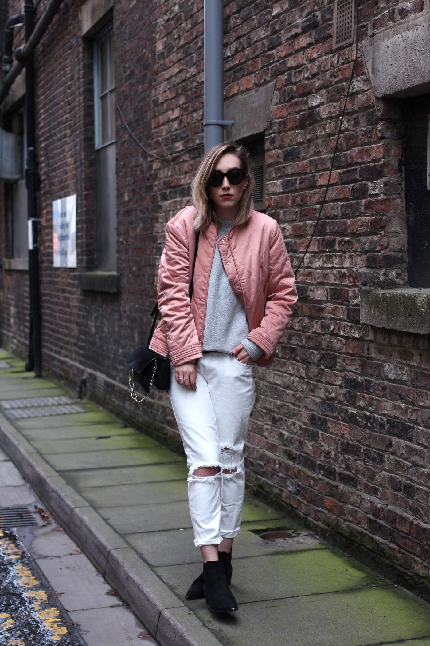 asos-pink-quilted-jacket-white-boyfriend-jeans-acne-jensen-7