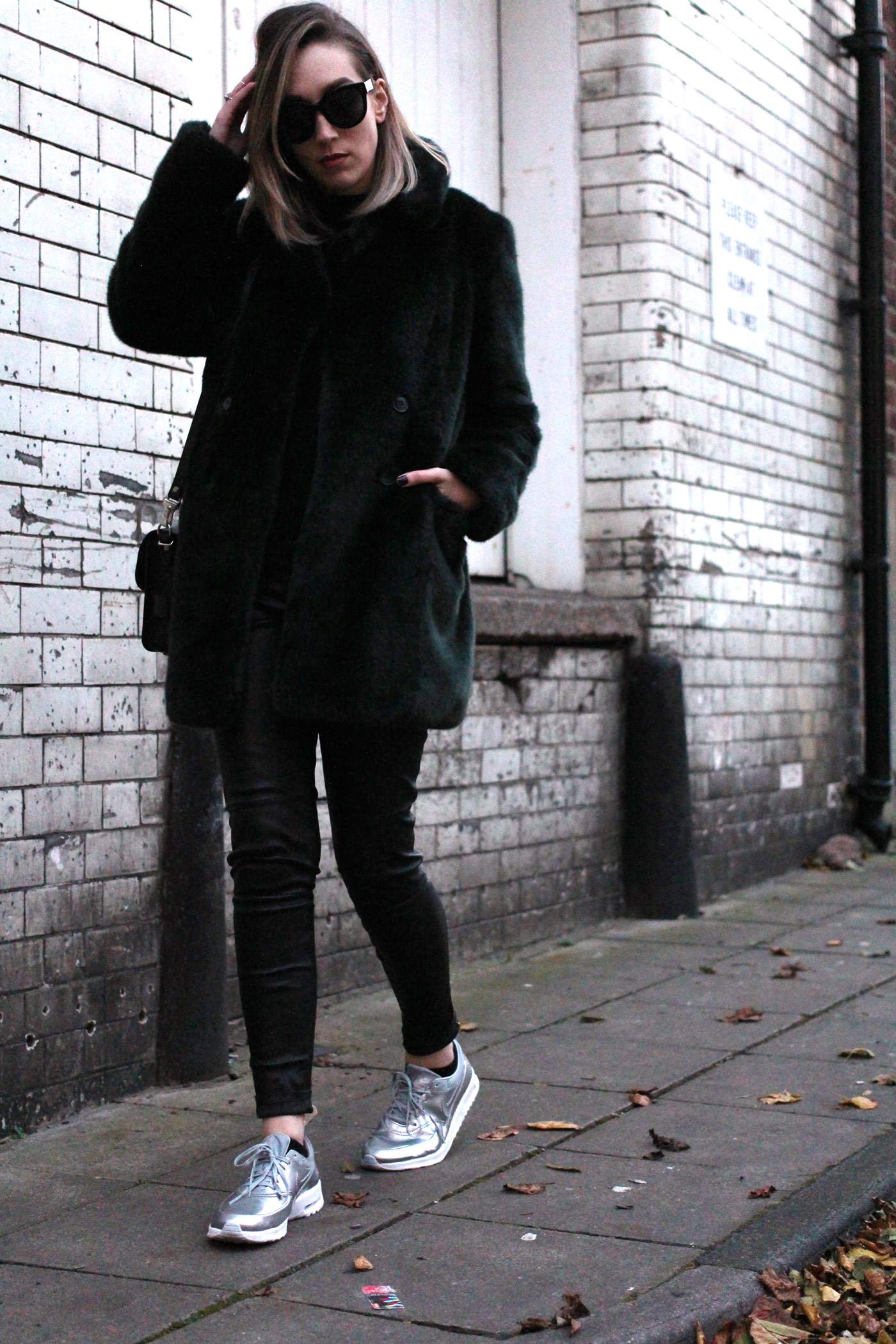 Trainers with fur top