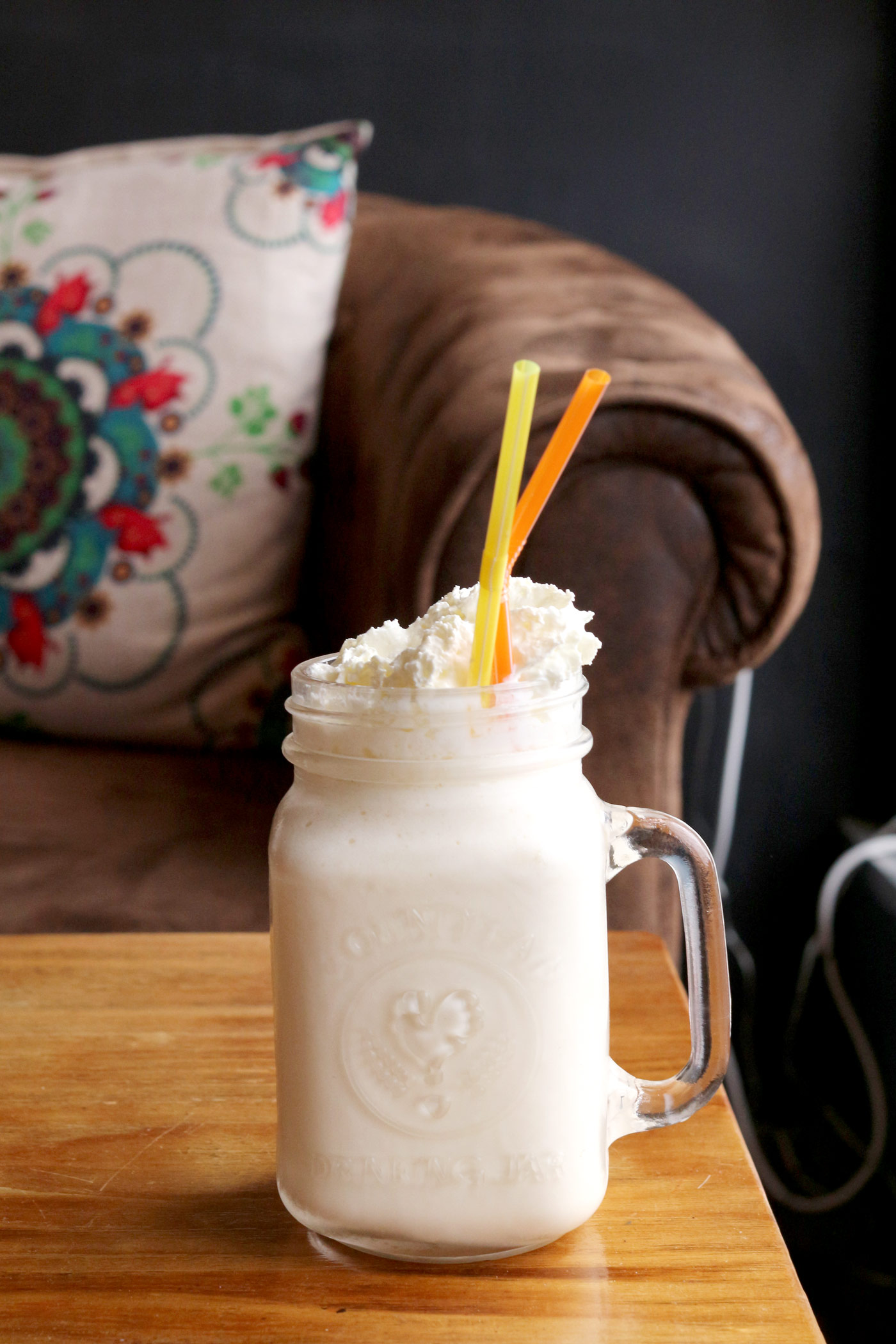 meet-and-treat-newcastle-chinatown-cafe-milkshake