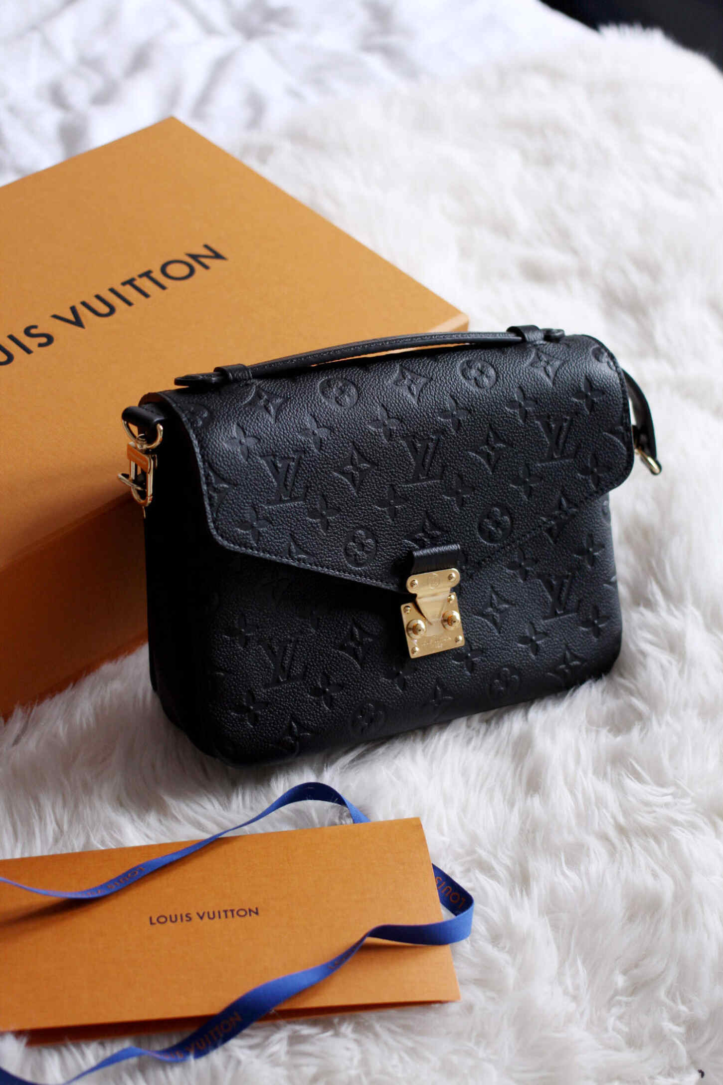 New In: Louis Vuitton Pochette Metis - The Lovecats Inc