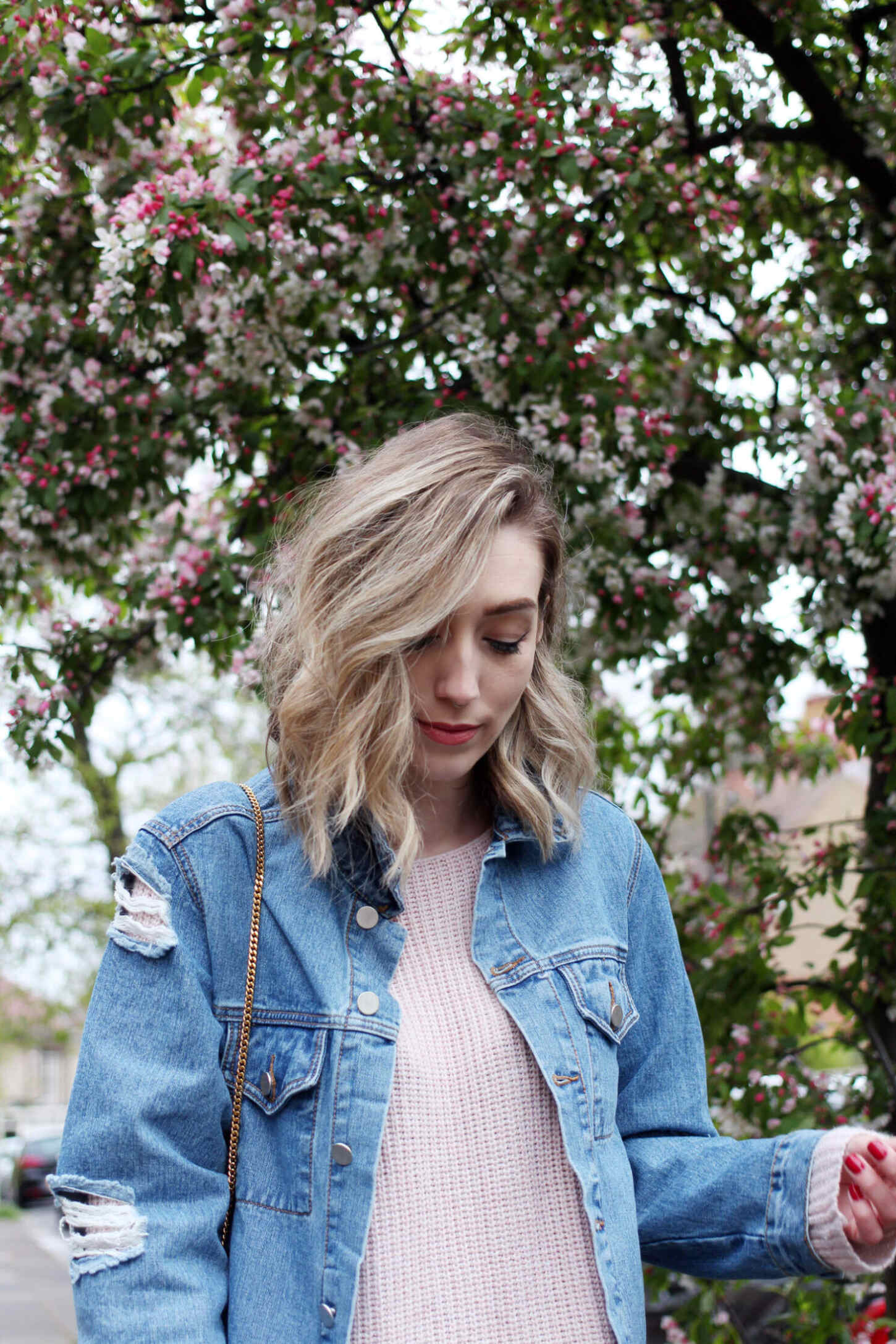 spring-denim-jacket-pink-jumper-leather-skirt-9 spring-denim-jacket-pink-jumper-leather-skirt-9