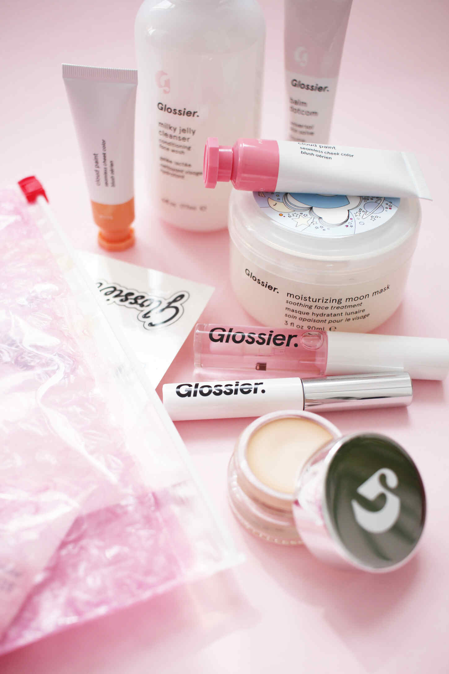 glossier-uk-haul-first-impressions-milk-jelly-cleanser-review-post-5