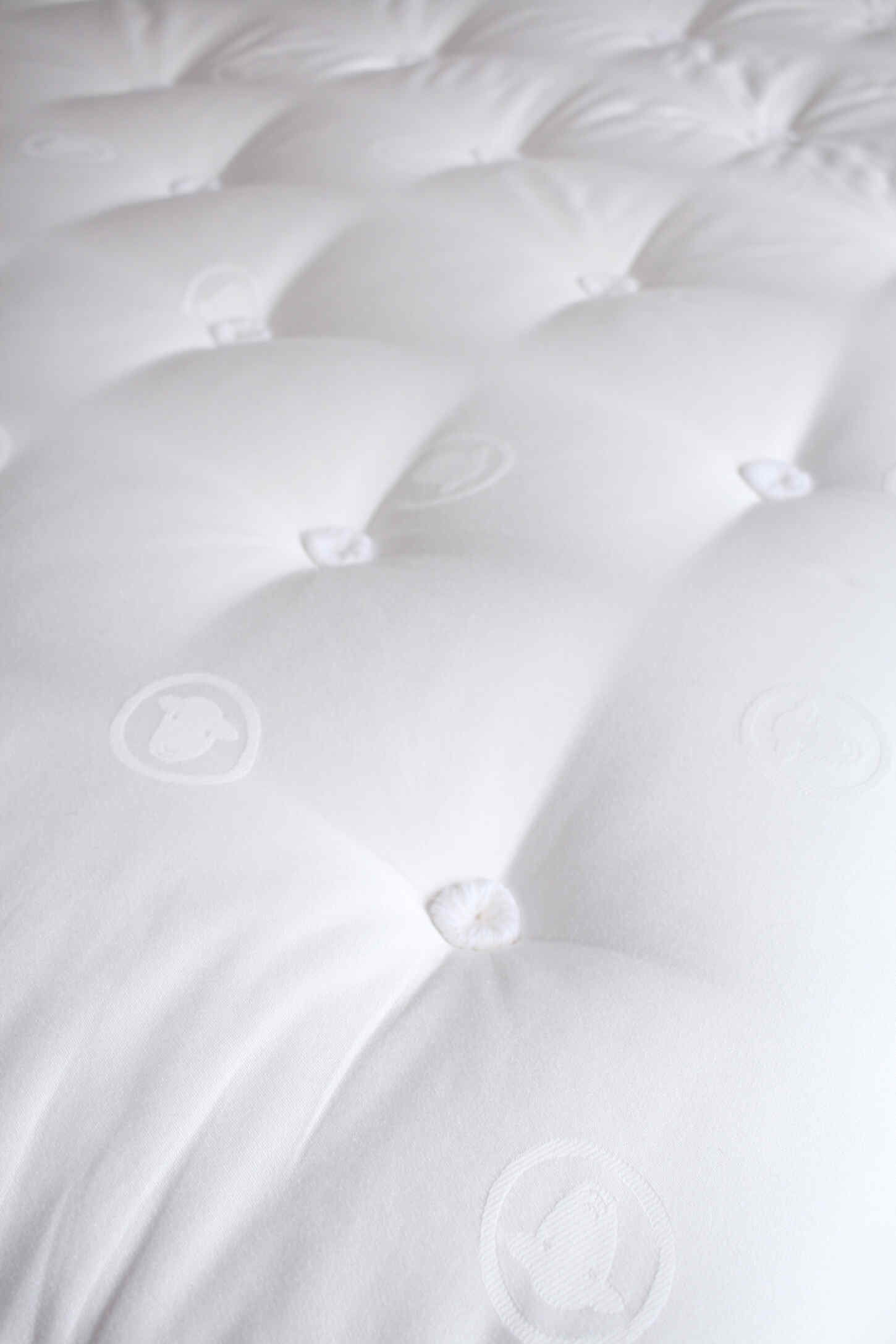 herdy-sleep-mattress-review-bedroom-interiors-blog-3 herdy-sleep-mattress-review-bedroom-interiors-blog-3