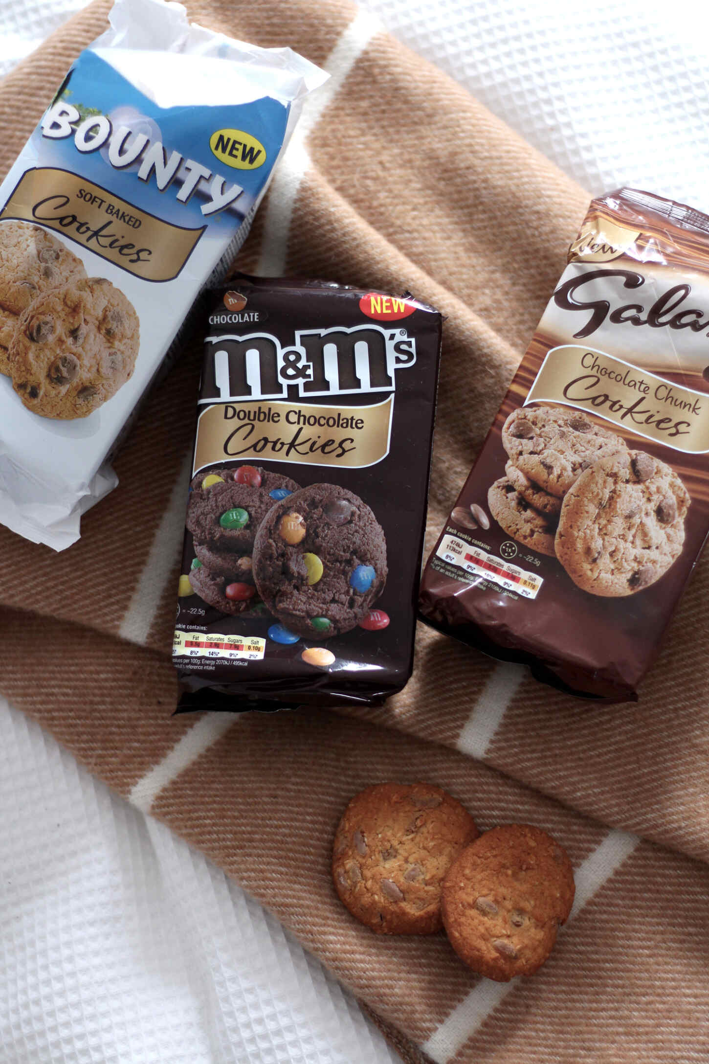 bounty-m&ms-galaxy-cookie-autumn-pamper-night-1 bounty-m&ms-galaxy-cookie-autumn-pamper-night-1