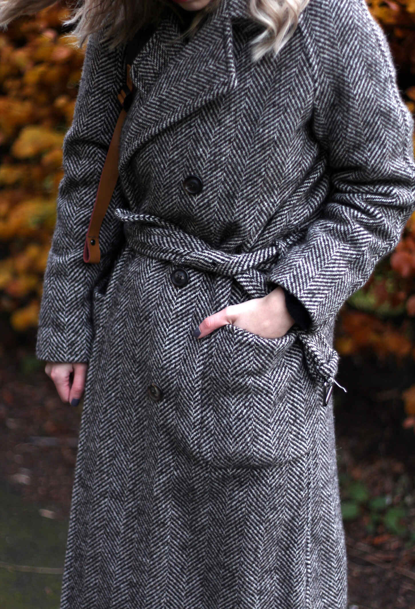 booq-grey-backpack-autumn-outfit-chloe-coat-acne-jensen-12 booq-grey-backpack-autumn-outfit-chloe-coat-acne-jensen-12