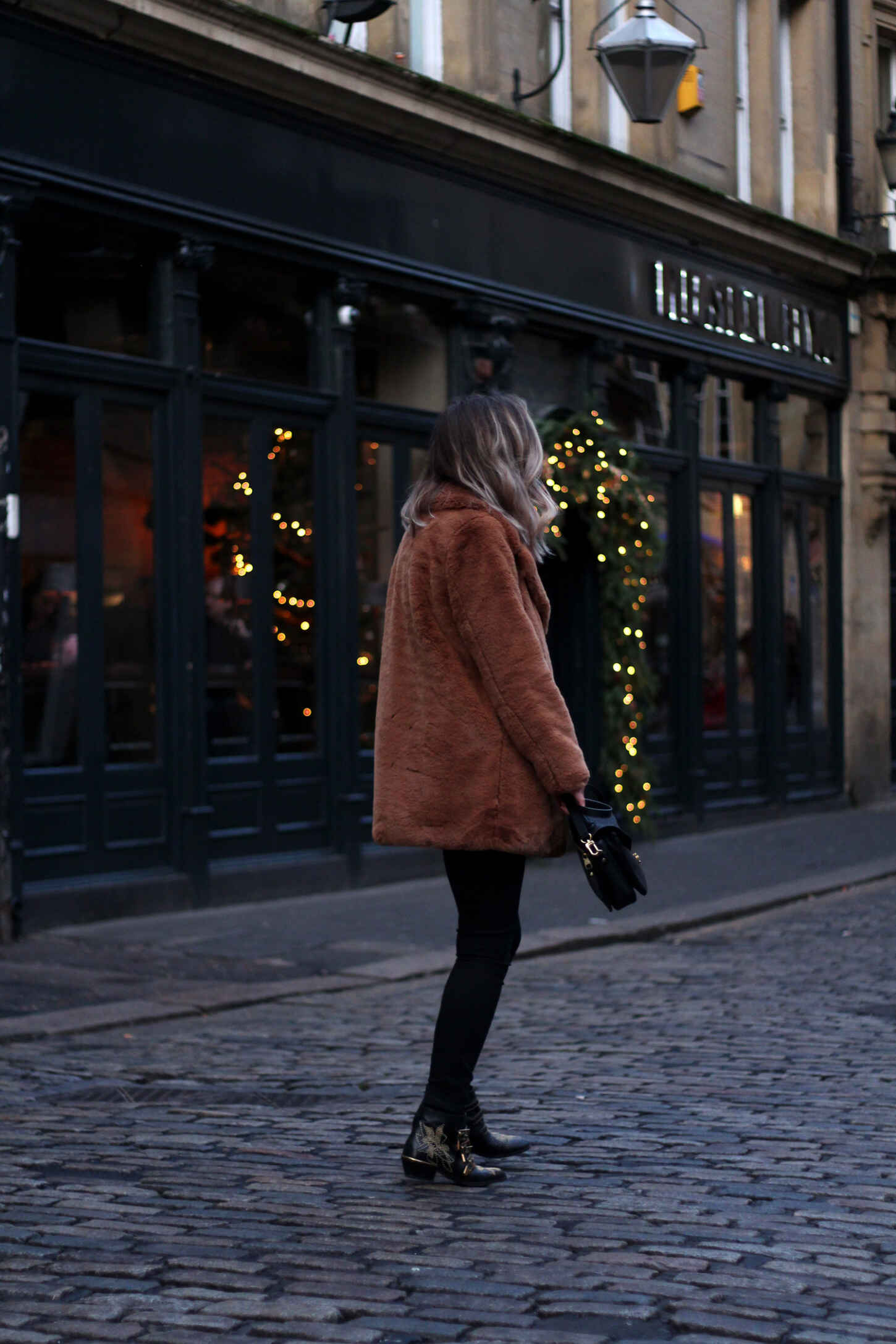 zara-toffee-faux-fur-textured-collar-coat-vintage-brown-fur-coat.-3 zara-toffee-faux-fur-textured-collar-coat-vintage-brown-fur-coat.-3