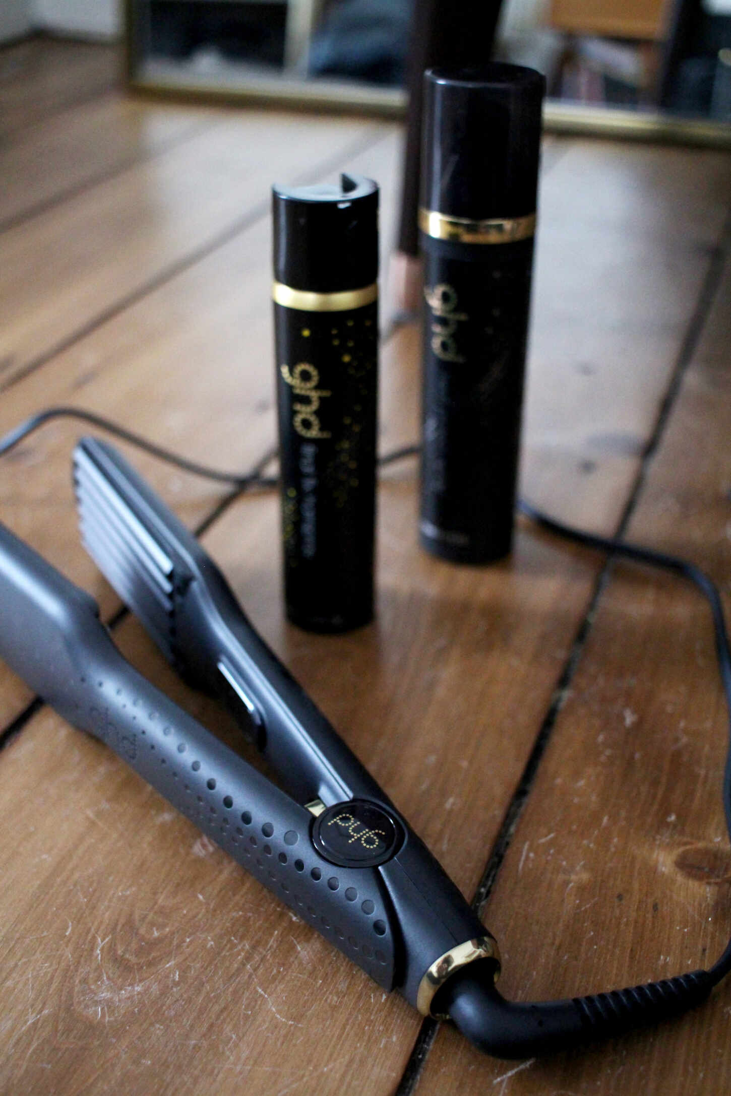 Adding Volume to Flat Hair with GHD – The Lovecats Inc Adding Volume to Flat Hair with GHD – The Lovecats Inc