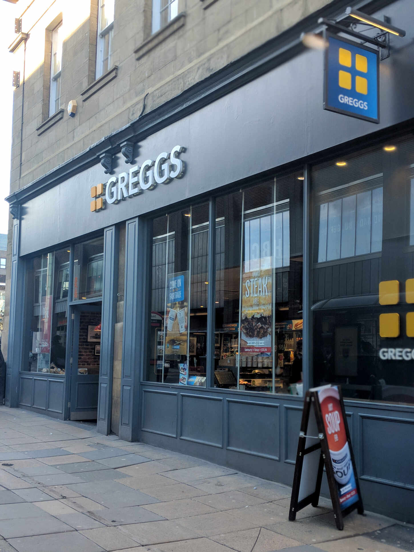 greggs-coffee-review-6