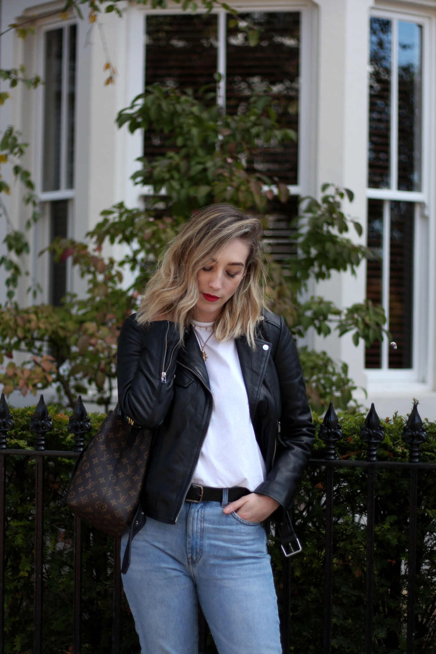 and-other-stories-extra-high-waist-jeans-louis-vuitton-neo-noe-bag-15 and-other-stories-extra-high-waist-jeans-louis-vuitton-neo-noe-bag-15