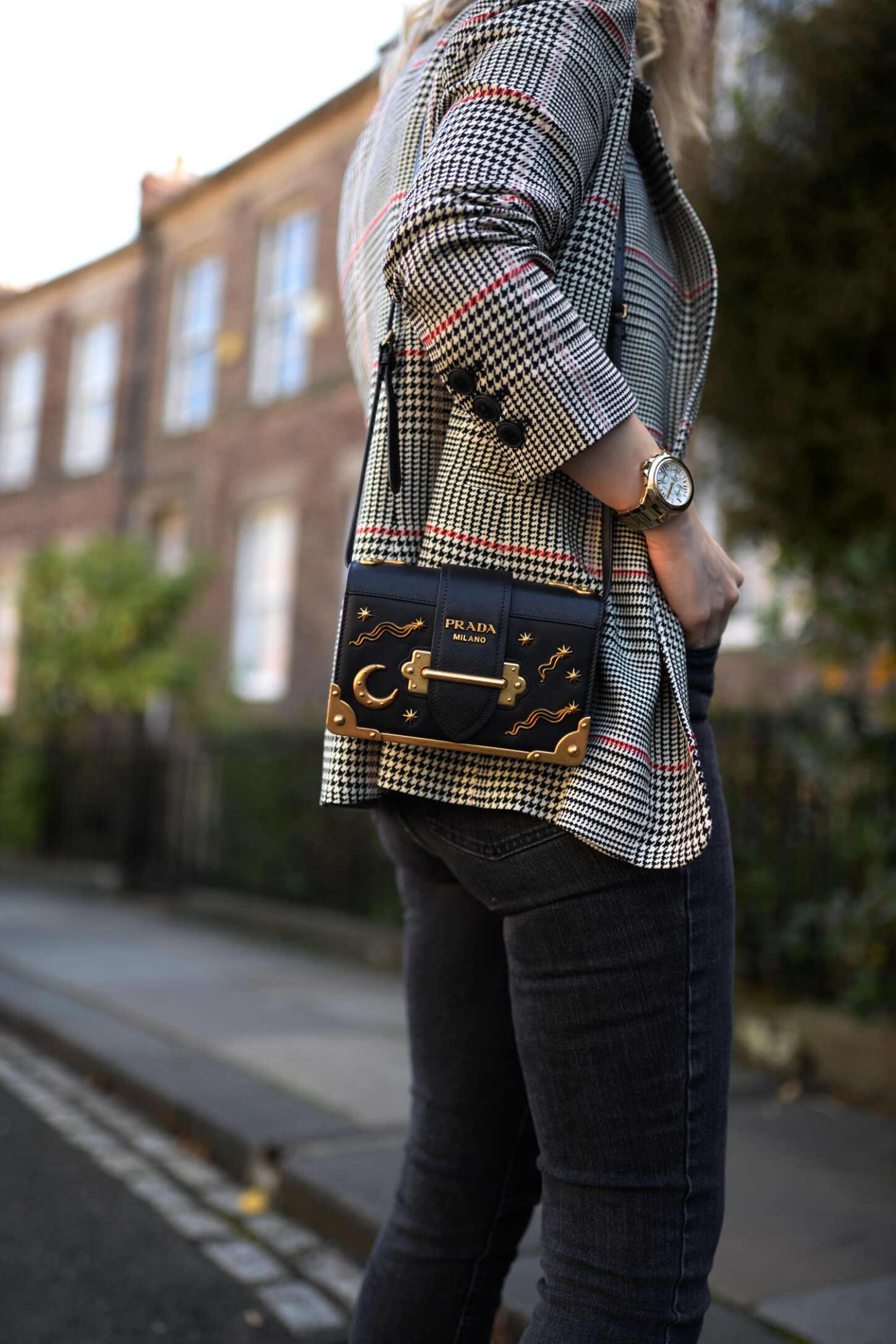 anine-bing-madeleine-blazer-red-prada-cahier-astrology-bag-13 anine-bing-madeleine-blazer-red-prada-cahier-astrology-bag-13