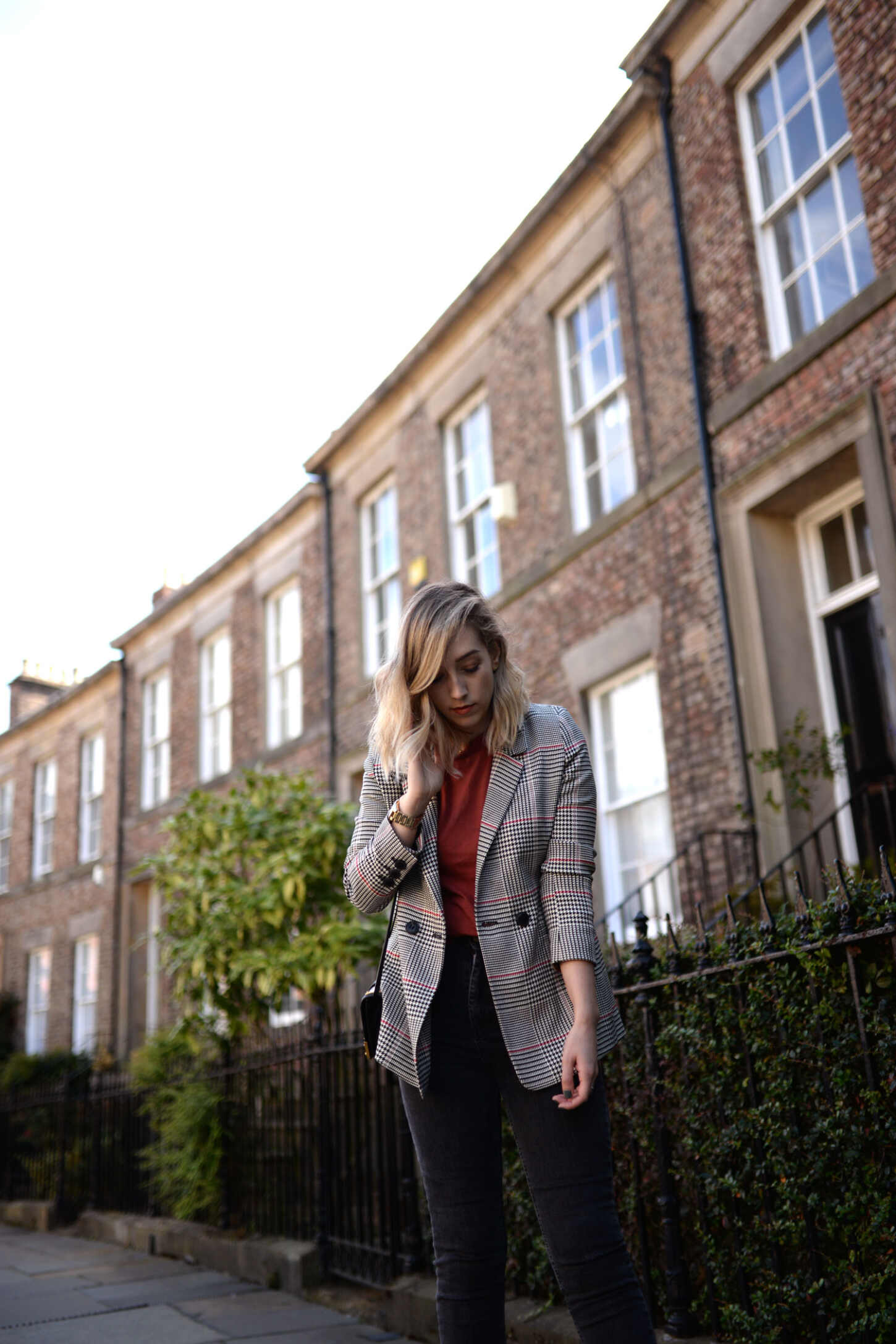 anine-bing-madeleine-blazer-red-prada-cahier-astrology-bag-5