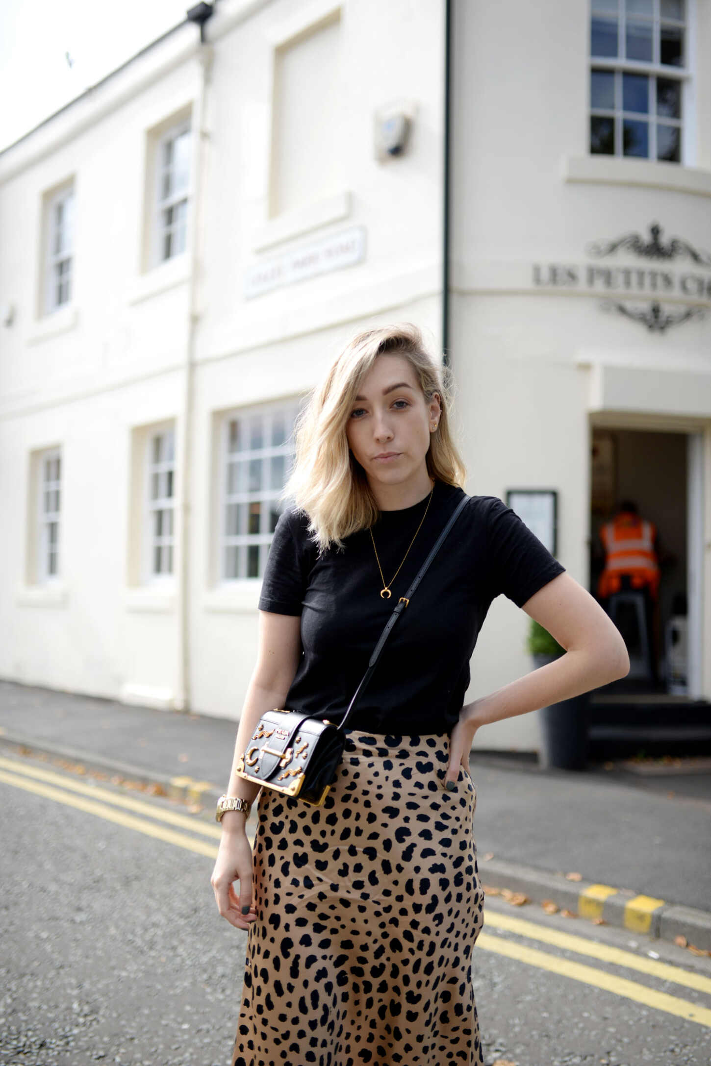 realisation-par-naomi-wild-thing-leopard-silk-skirt-prada-cahier-astrology-bag-10 realisation-par-naomi-wild-thing-leopard-silk-skirt-prada-cahier-astrology-bag-10