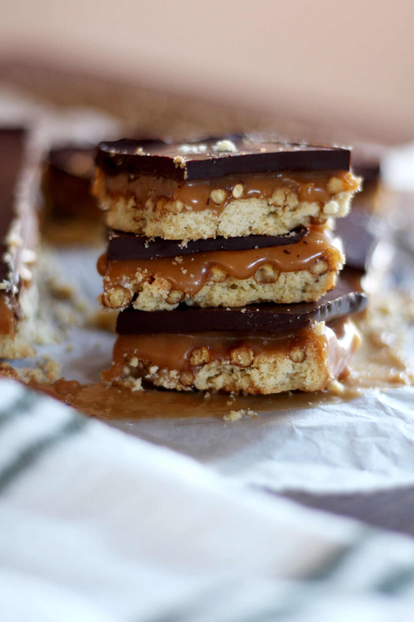 Salted Caramel Pretzel Layer Bars with a Chocolate Top Recipe