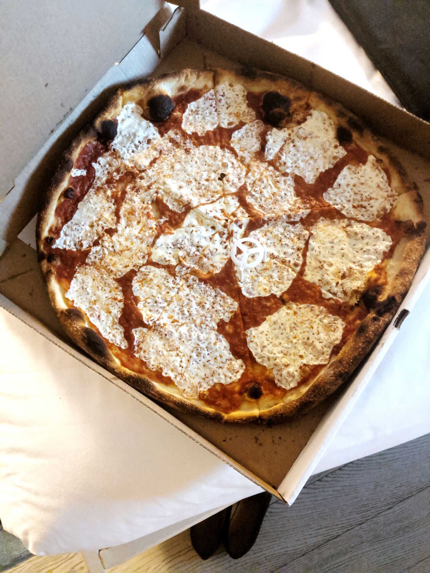 what-i-ate-in-new-york-restaurant-guide-manhattan-38-joe's-pizza-greenwich-village