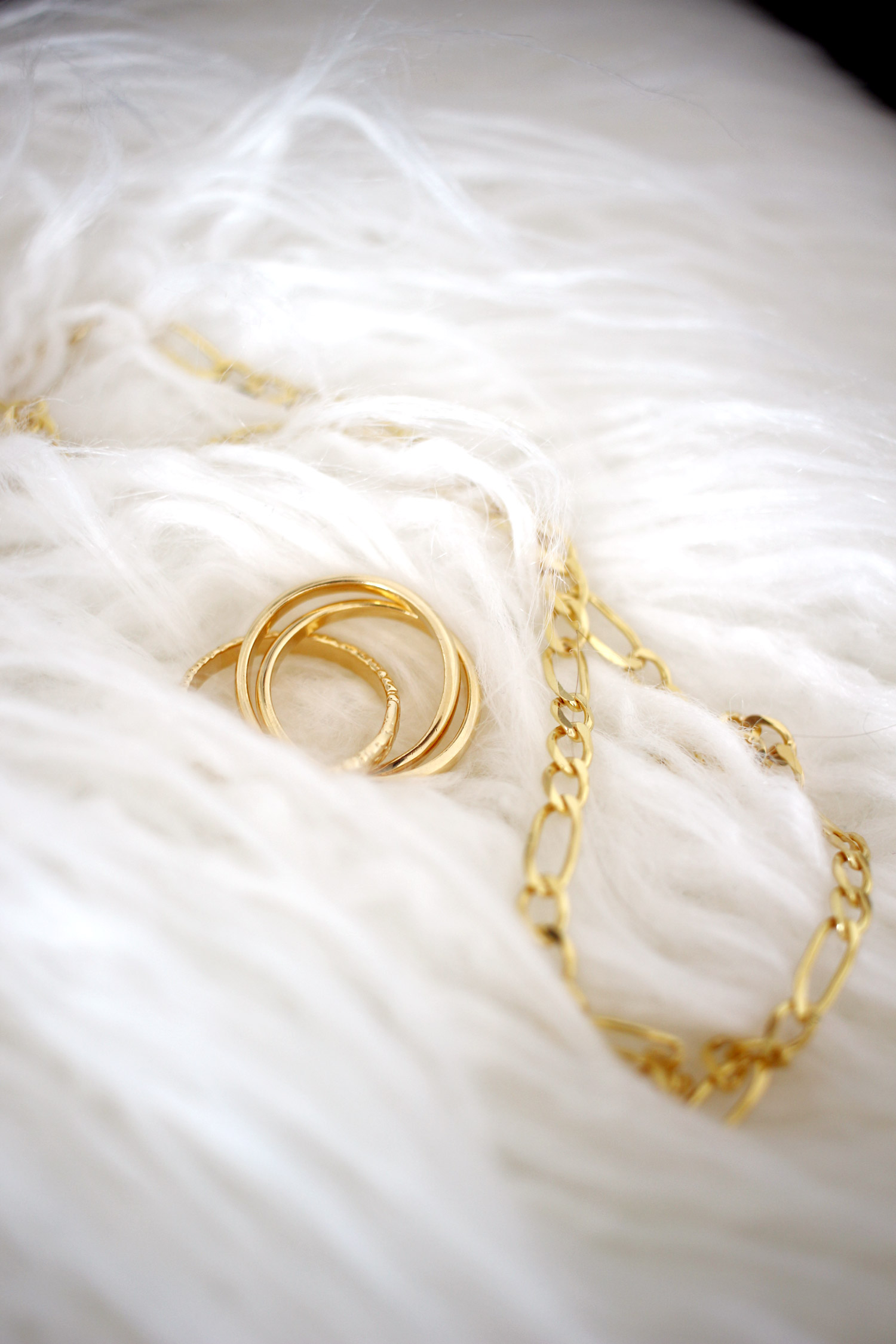 daisy-jewellery-trinity-ring-figaro-necklace-2