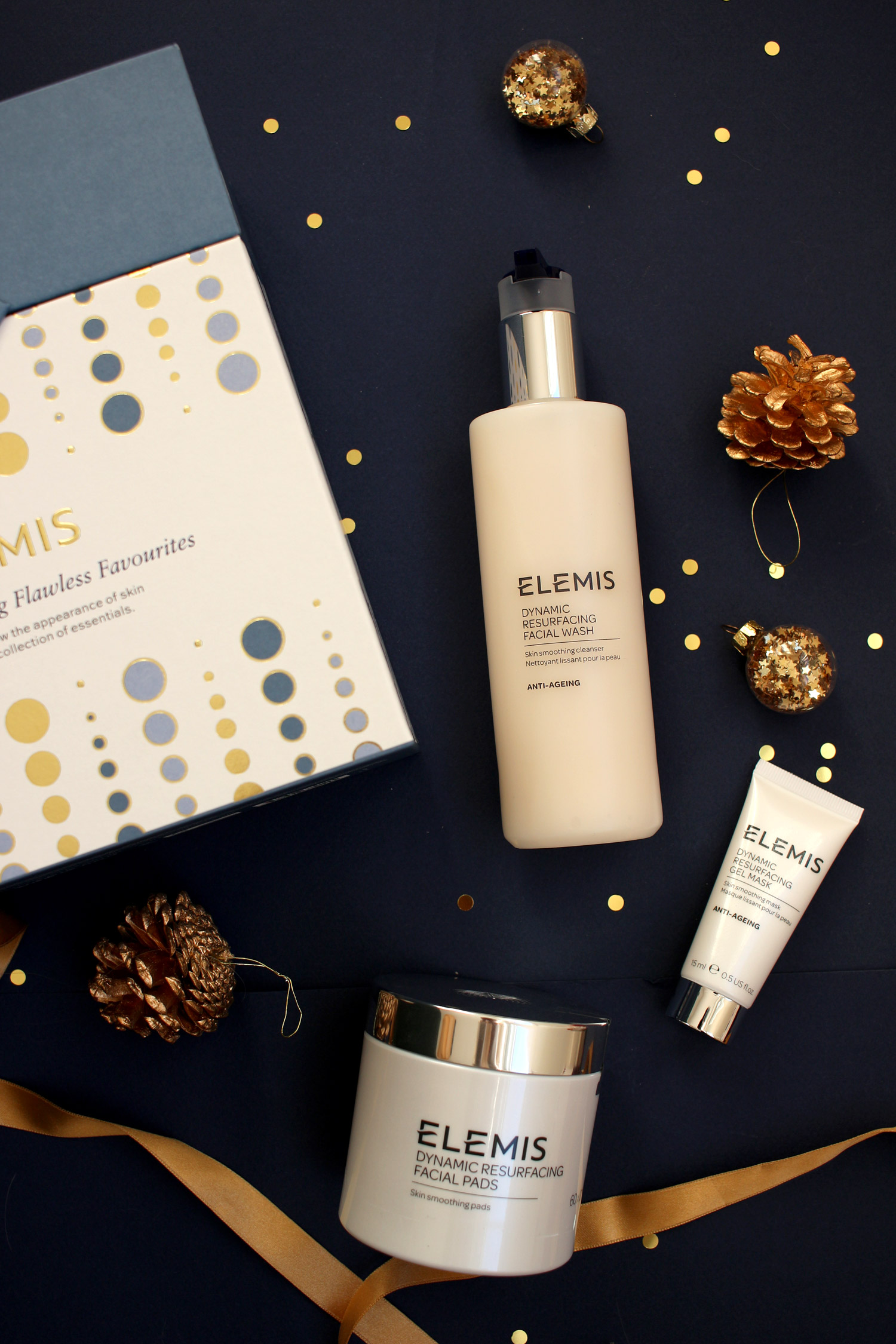 christmas-2020-beauty-gift-guide-skincare-elemis-resurfacing-set-1