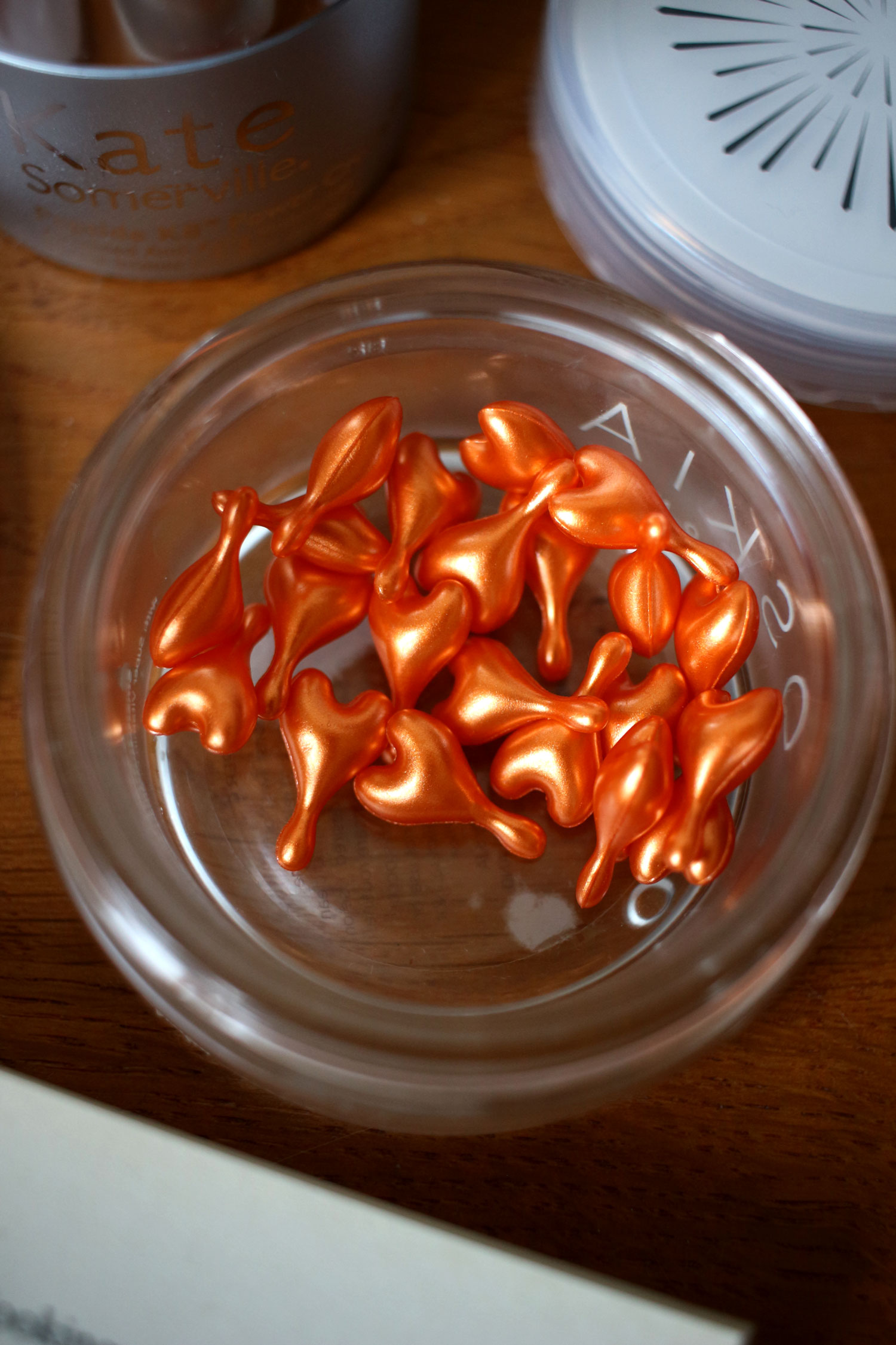 bedside-beauty-oskia-vitamin-capsules-review bedside-beauty-oskia-vitamin-capsules-review