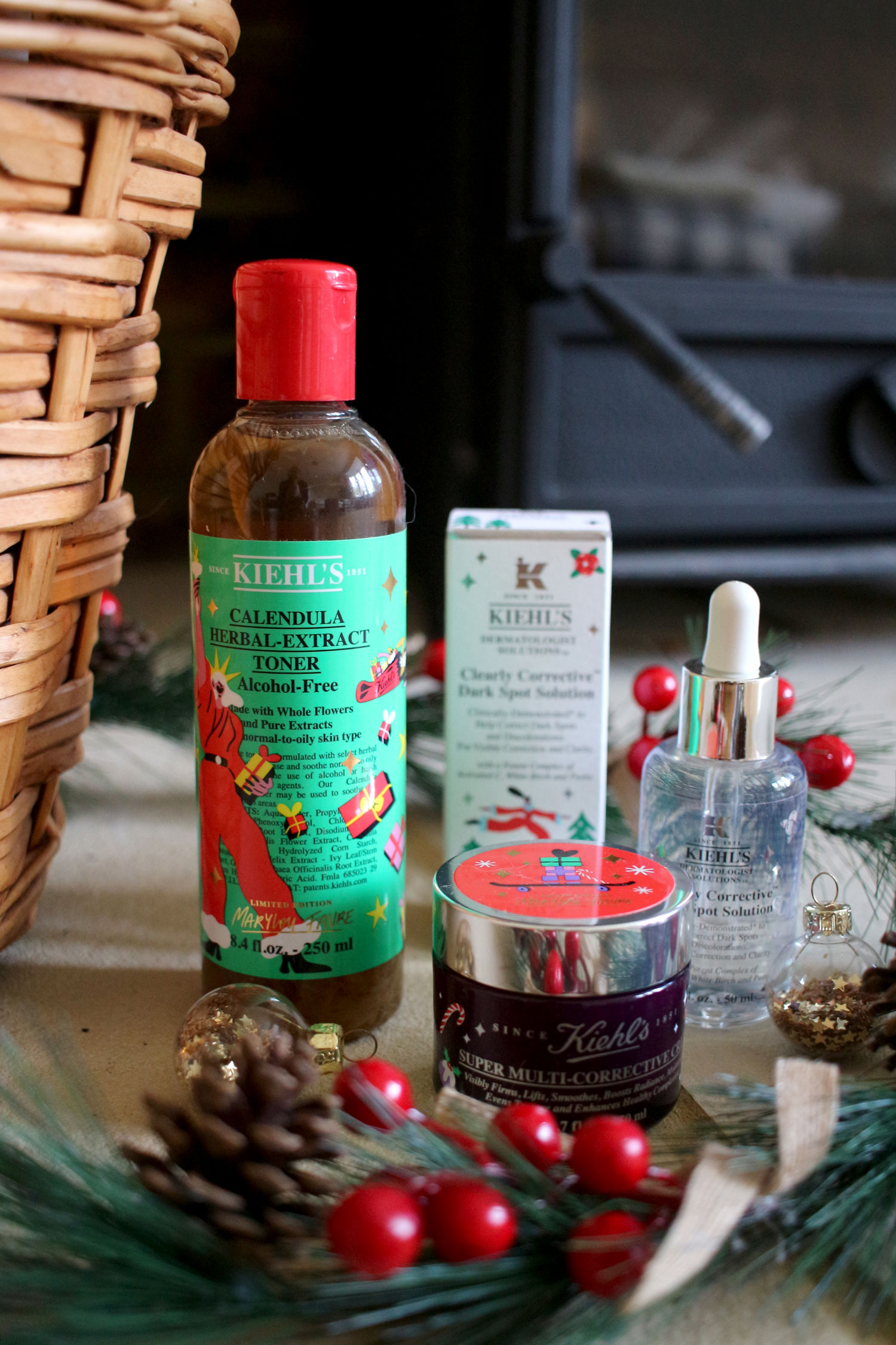 Kiehl's-christmas-2021-marylou-faure-collection-calendula-toner Kiehl's-christmas-2021-marylou-faure-collection-calendula-toner