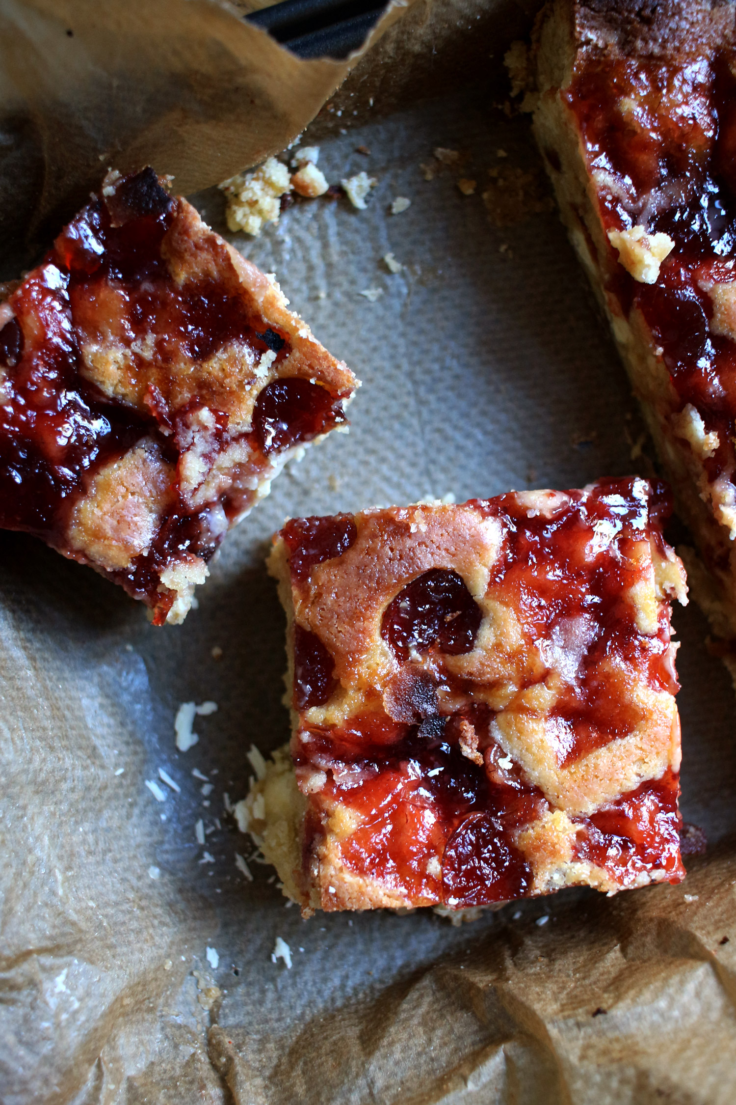 cherry-bakewell-blondies-recipe-easy-baking-white-chocolate-5