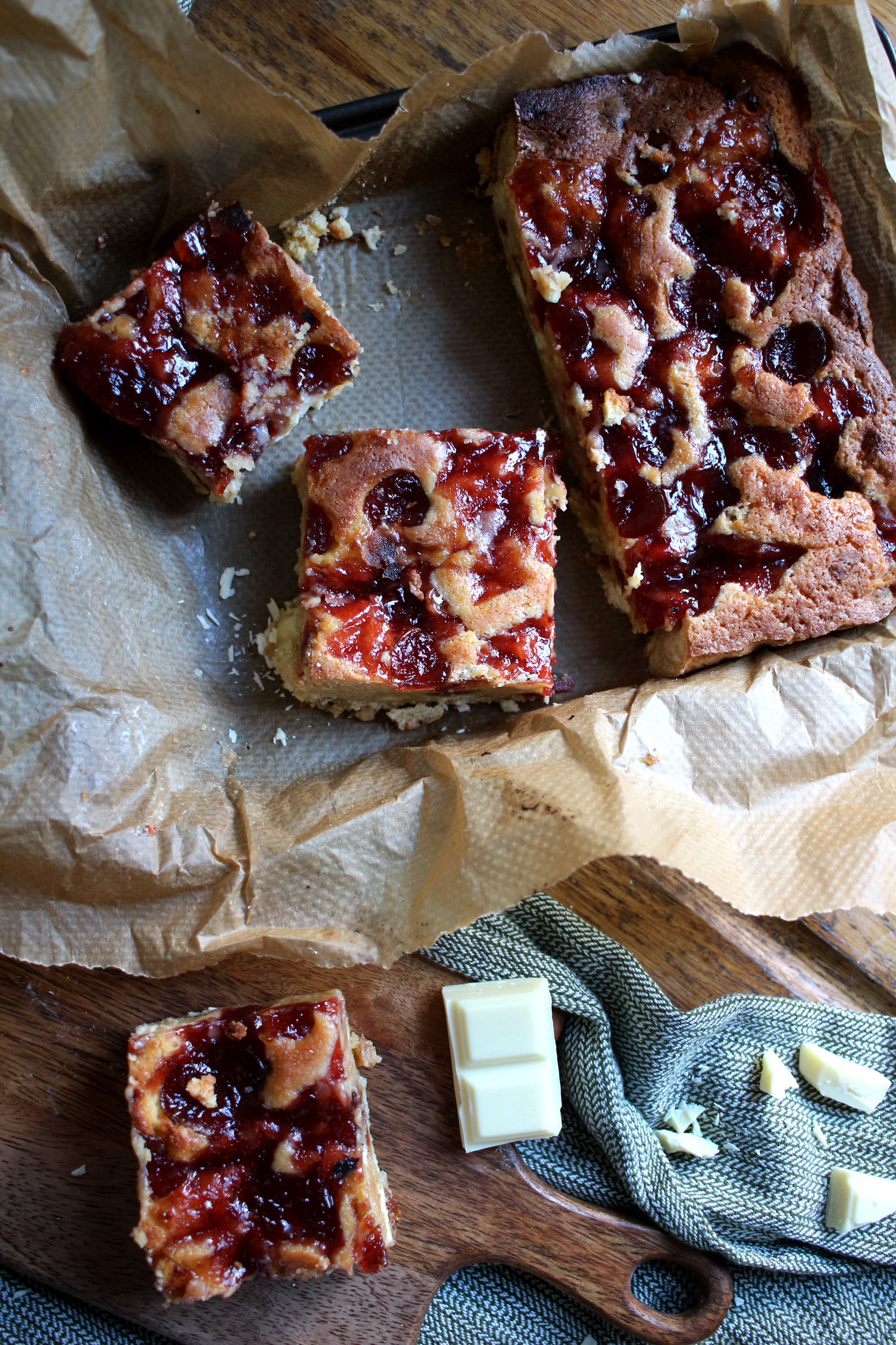 cherry-bakewell-blondies-recipe-easy-baking-white-chocolate-6