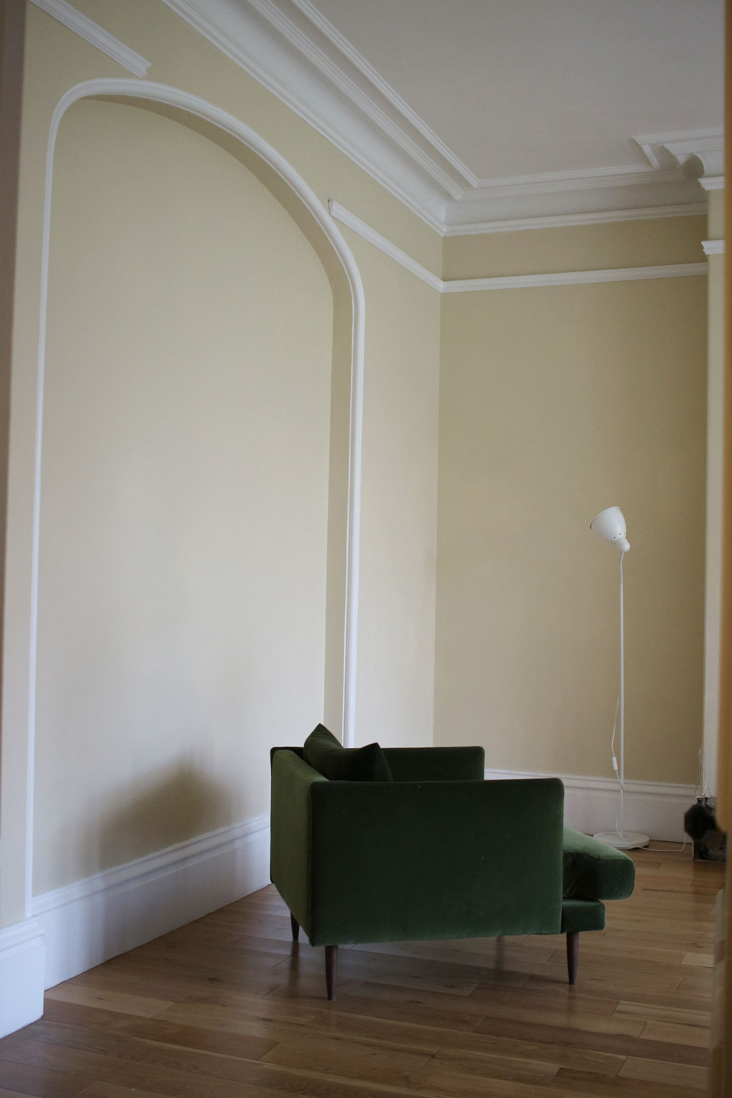 thelovecatsinc-livingroom-update-rustoleum-featherstone-3 thelovecatsinc-livingroom-update-rustoleum-featherstone-3