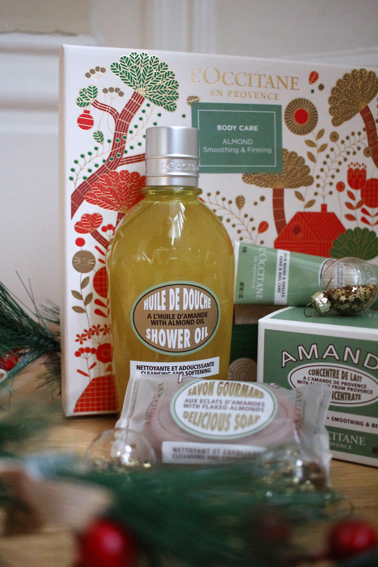loccitane-almond-body-care-collection-christmas-gift-review-3 loccitane-almond-body-care-collection-christmas-gift-review-3