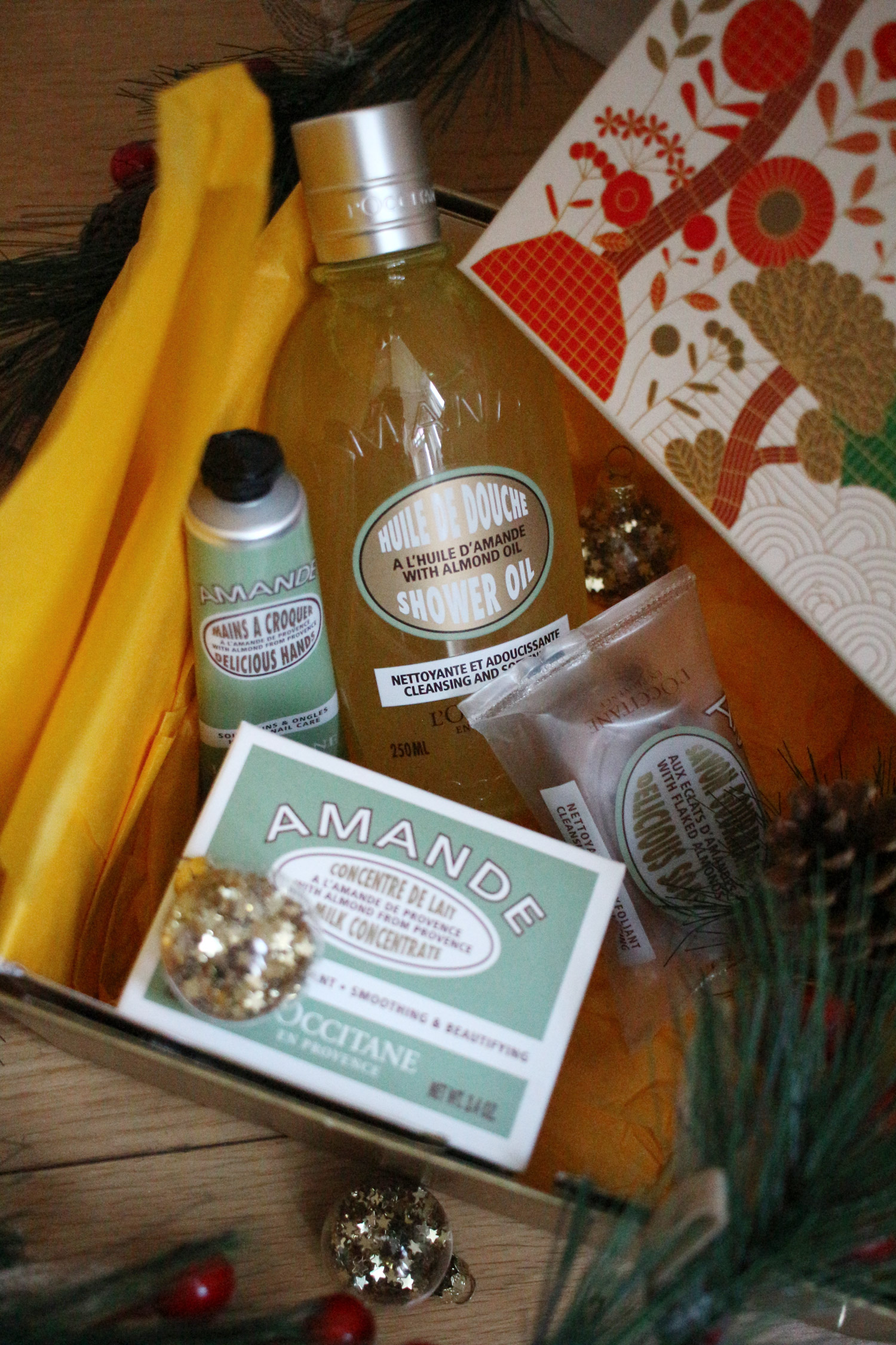 loccitane-almond-body-care-collection-christmas-gift-review-4 loccitane-almond-body-care-collection-christmas-gift-review-4