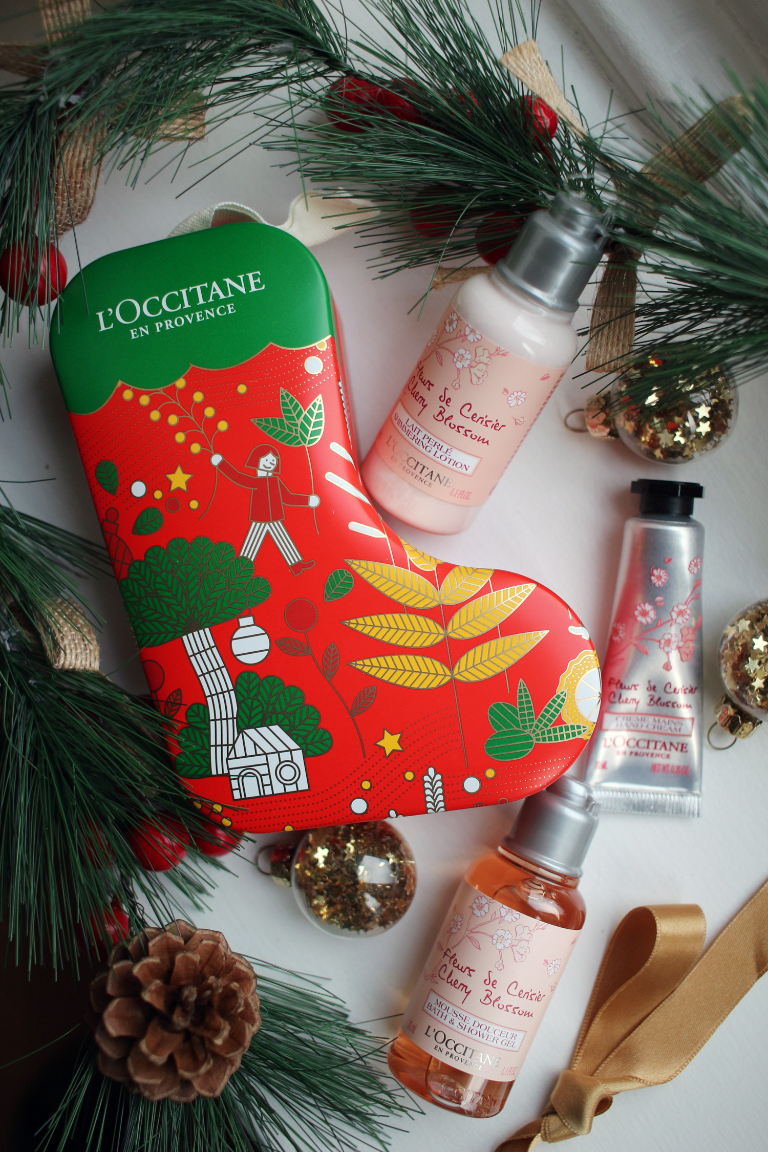loccitane-cherry-blossom-gift-set-christmas-3 loccitane-cherry-blossom-gift-set-christmas-3