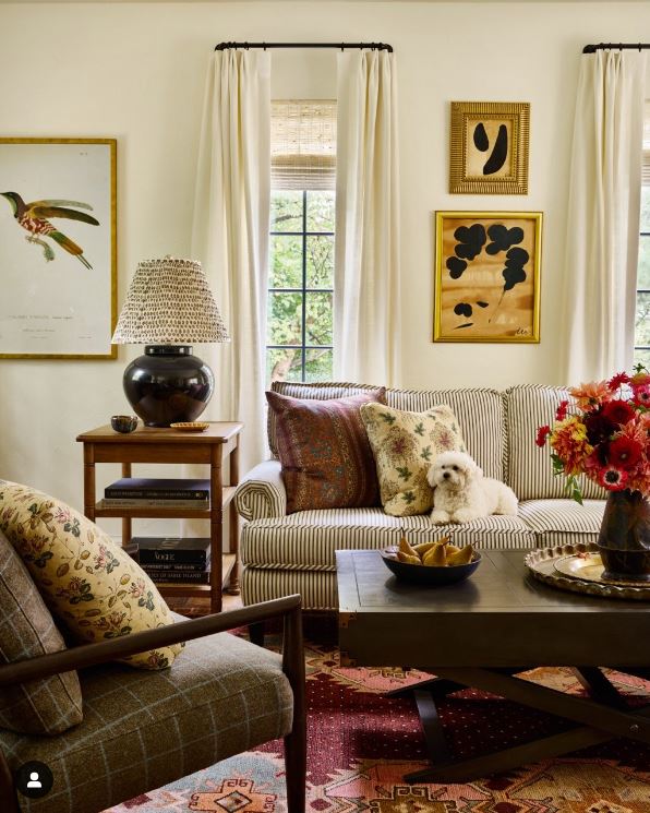 Using red in interiors flowers stripe living room